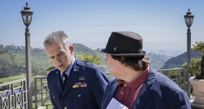 Агент Эмерсон (США) 2019 смотреть онлайн бесплатно