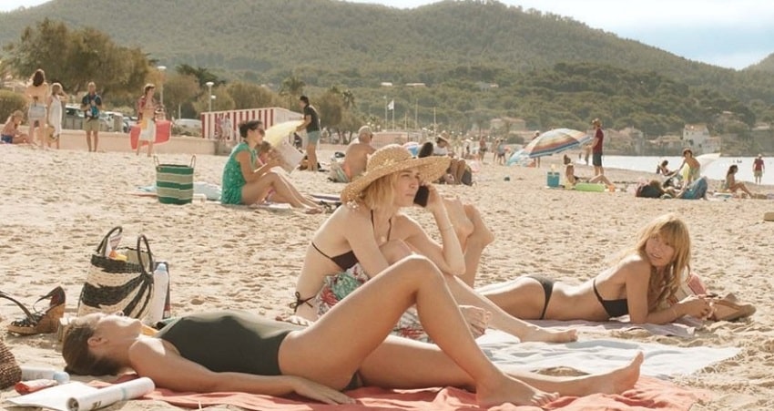 Горячие мамочки (2020) смотреть бесплатно в хорошем качестве