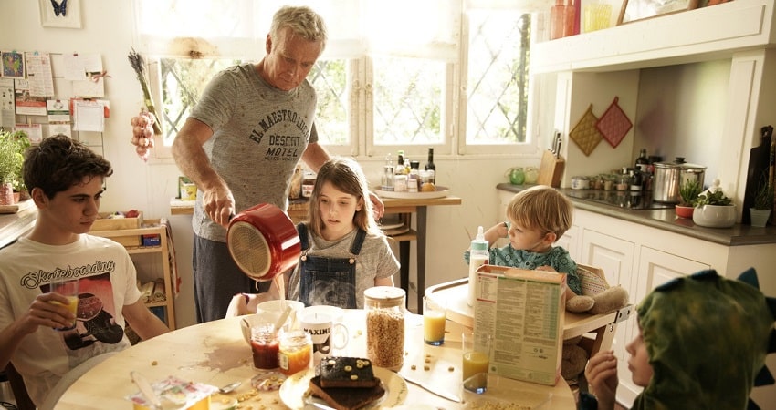 Не все дома (10 дней без мамы) (Франция) 2020 смотреть онлайн на телефоне бесплатно