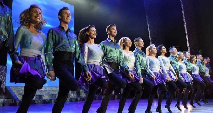 Смотреть Фильм Riverdance 2020 (Ирландия) бесплатно и без рекламы