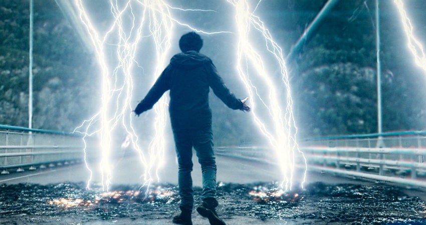 Смотреть Фильм Бог грома (Великобритания) в отличном качестве