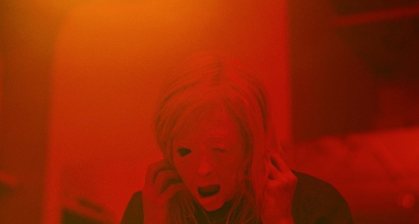 Обладатель (В чужой шкуре) (Великобритания) 2020 смотреть онлайн без рекламы и регистрации