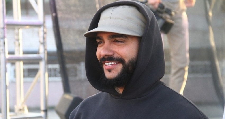 Сериал Холостяк 2021 (ТНТ) (8 сезон, 2021) смотреть онлайн