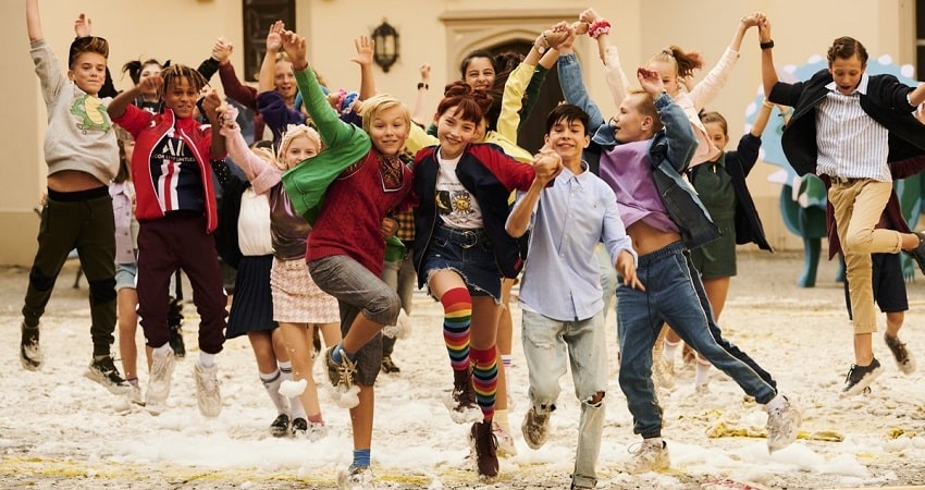 Смотреть Школа магических зверей (2021) онлайн бесплатно и без смс