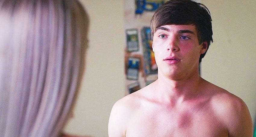 Лови волну. Стихия с характером / Будь, что будет! (США) 2021 смотреть в 4K качестве онлайн