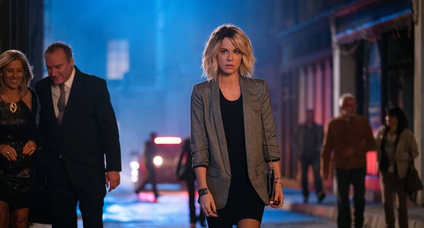 Фильм Красотка на взводе (2021) смотреть онлайн бесплатно в хорошем HD качестве