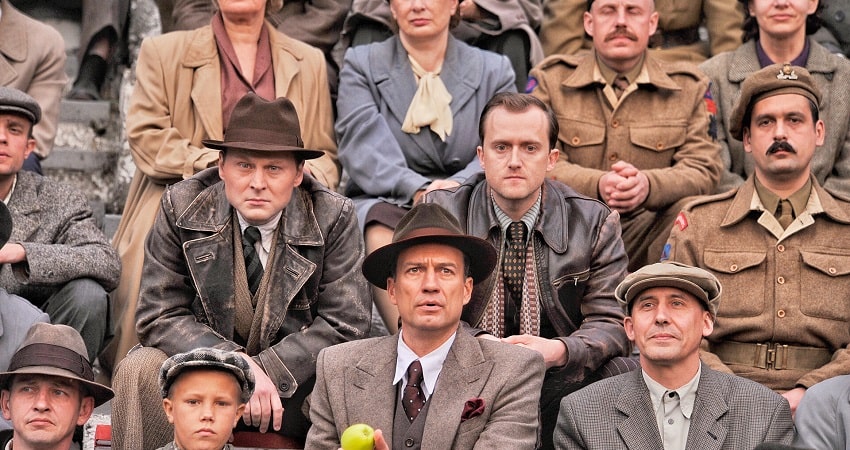 Смотреть Фильм Одиннадцать молчаливых мужчин (Россия) 2022 в хорошем качестве онлайн