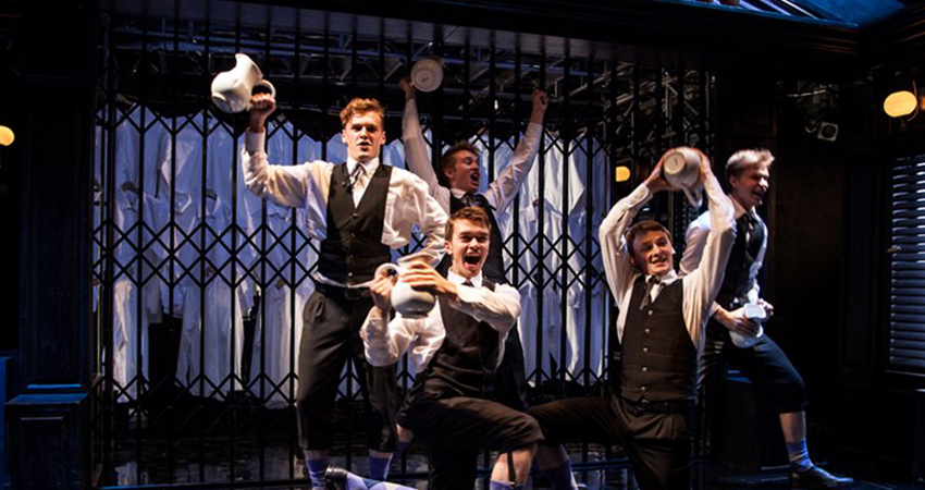 Фильм Школа жен (2022) смотреть бесплатно в хорошем качестве