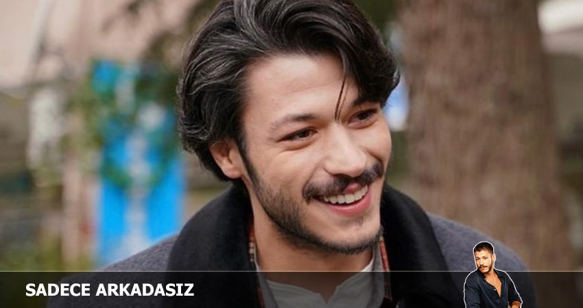 Просто друзья (1 сезон, 2022) смотреть онлайн все серии подряд в хорошем качестве