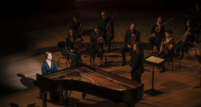 Путешественница во времени в HD | 2023