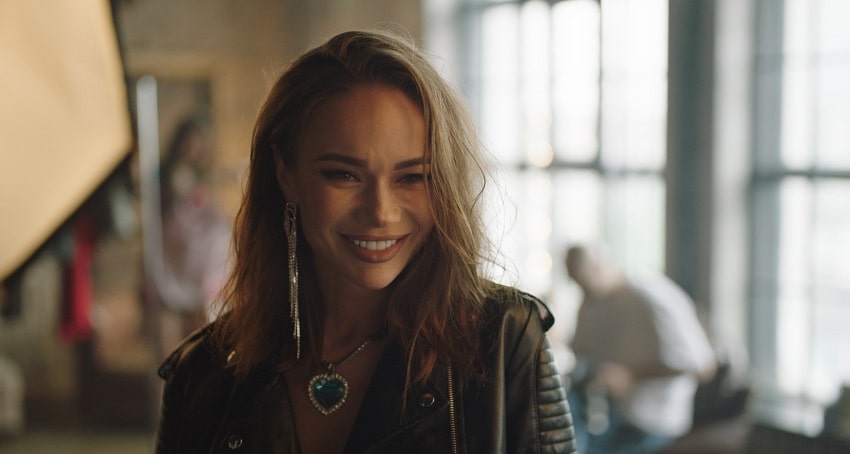 Фильм Мальдивы подождут 2023 смотреть онлайн бесплатно в хорошем качестве