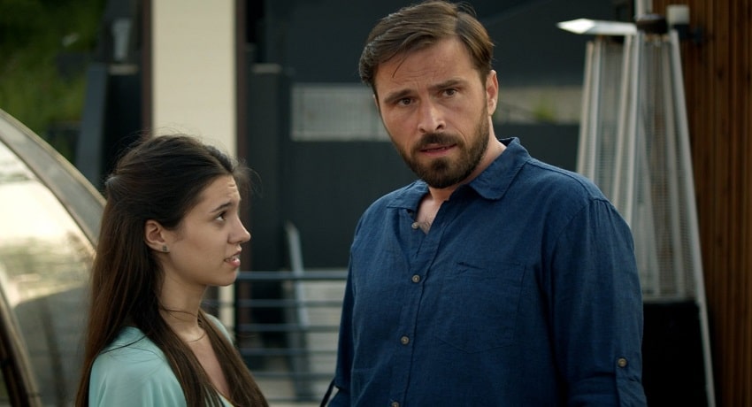 Фильм Тут все свои смотреть онлайн бесплатно в хорошем HD 1080 качестве