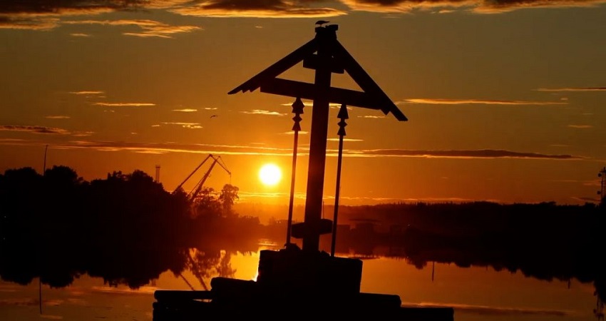 Крест (Корея) 2024 смотреть в 4K качестве онлайн