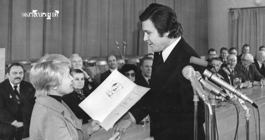 Эксклюзив Лев Лещенко танковая дуэль с Элвисом Пресли (Россия) смотреть онлайн без рекламы