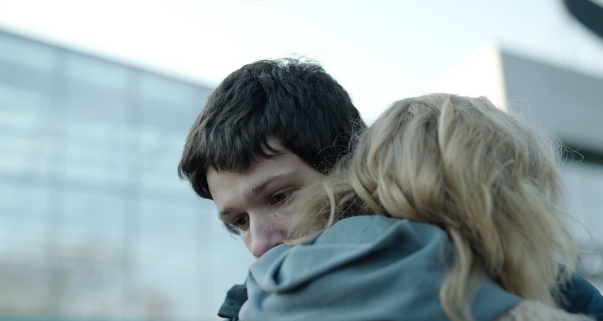 Папа умер в субботу (2025) (-) 2025 смотреть в 4K качестве онлайн