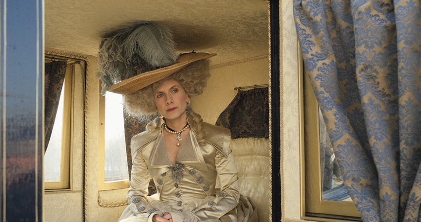 Падение короны (2024) (Италия) смотреть онлайн в качестве 4K