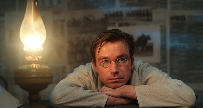 Почтарь (2025) смотреть онлайн бесплатно в хорошем HD качестве