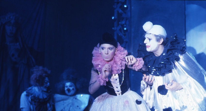 Дзеффирелли: Паяцы (1982)) (2025) смотреть онлайн бесплатно в хорошем качестве