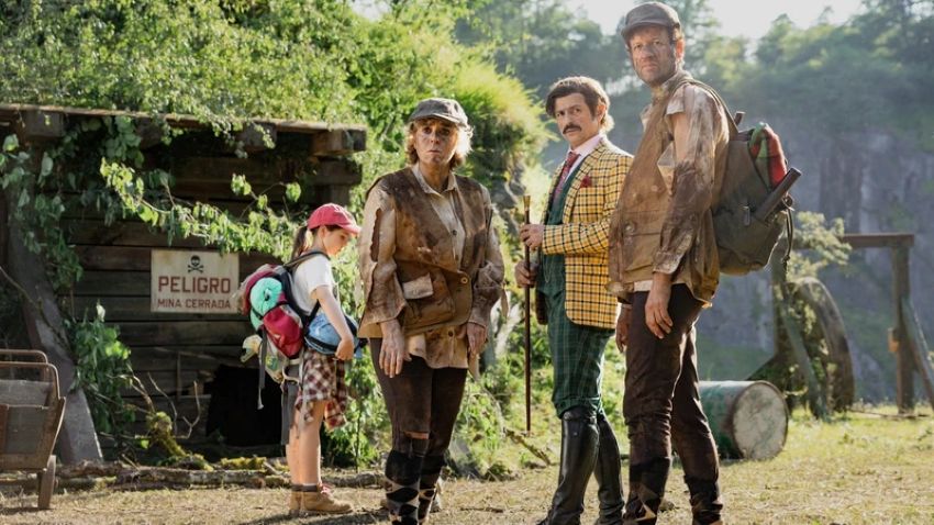 Фильм Пушистые каникулы (2025) (2025) смотреть онлайн без рекламы