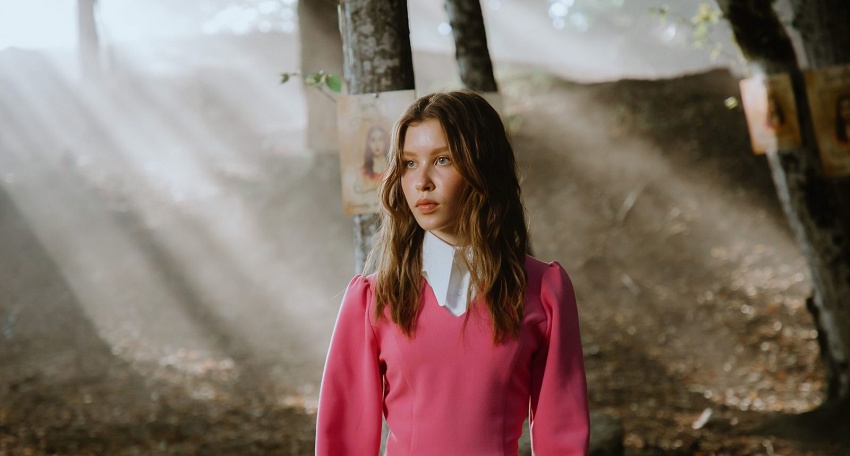 Алиса в Стране чудес (2025)) (2025) смотреть онлайн бесплатно в хорошем качестве