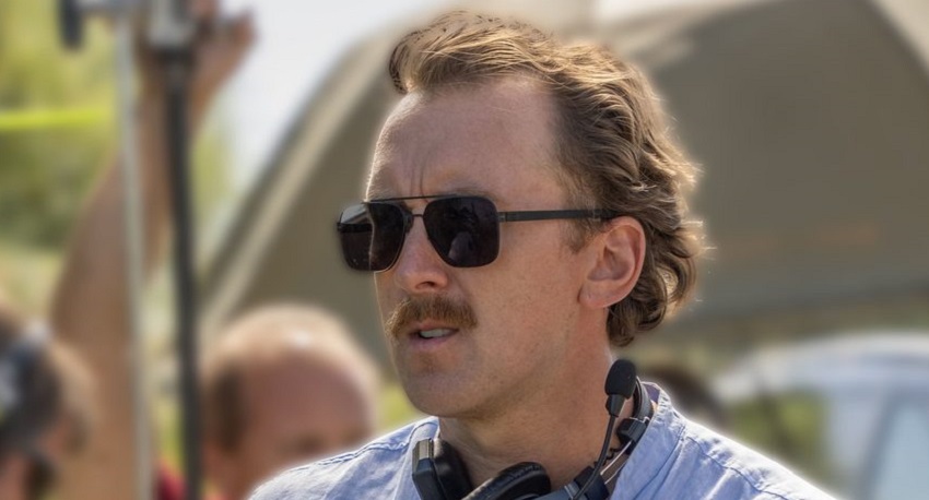 Попутчики (2025)) (2025) смотреть онлайн бесплатно в хорошем качестве