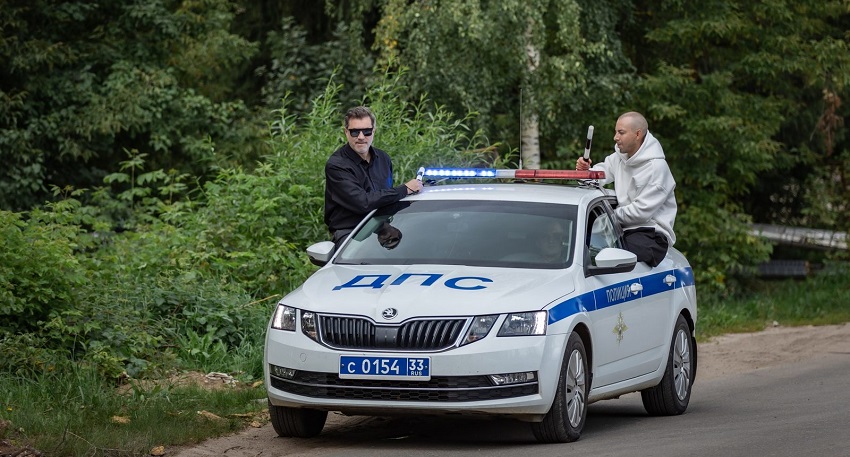 Роман с того света (2024) (2025) смотреть бесплатно полностью