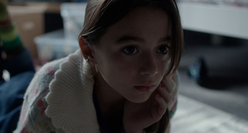 Фильм Под ногами (2026) (2026) в 4K UHD и HD смотреть онлайн бесплатно