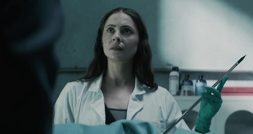 Фильм Вскрытие демона / Помощник в морге (2026) смотреть онлайн без рекламы