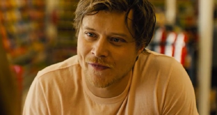 Напоминание о нём (2026) (США) 2026 смотреть онлайн без рекламы и регистрации