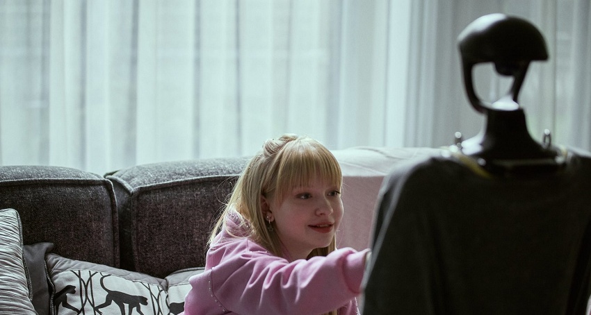 Робоняня (2026)) (2026) смотреть онлайн бесплатно в хорошем качестве