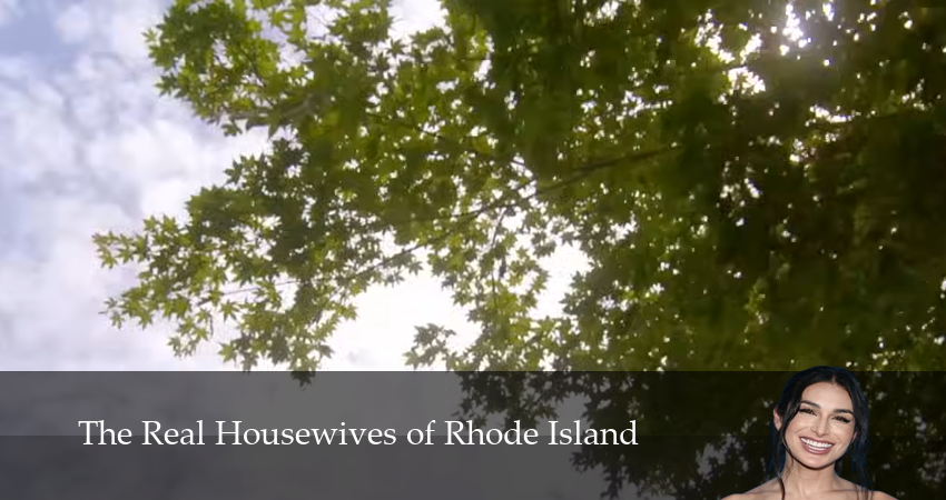 Настоящие домохозяйки Род-Айленда (1 сезон, 2026) смотреть онлайн бесплатно в хорошем качестве