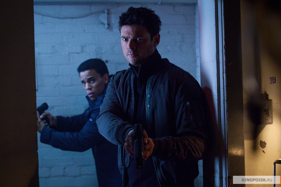 Смотреть сериал Почти человек (Almost Human) (1-й сезон) на рутубе