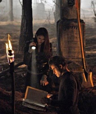 Дневники вампира (The Vampire Diaries) (2009) 1 сезон 13 серия смотреть в HD 1080 без регистрации