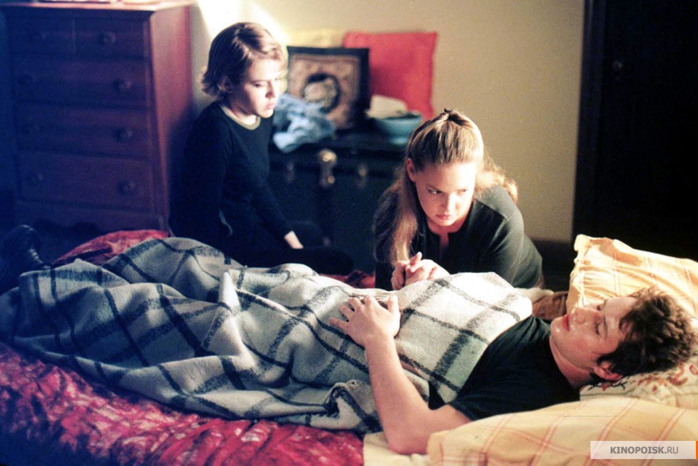 Сериал Город пришельцев (Roswell) (1999) 3 сезон 17 серия смотреть бесплатно в хорошем качестве