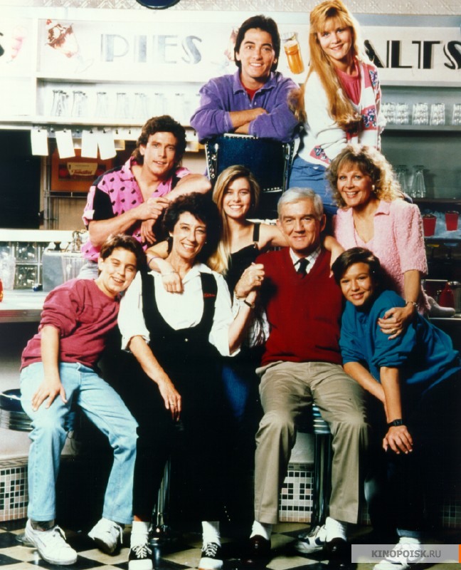 Смотреть сериал Чарльз в ответе (Charles in Charge) 5 сезон 19 серия в отличном качестве