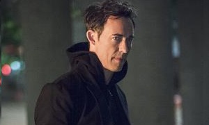 Смотреть сериал Флэш (The Flash) (2 сезон, 1-22,23,24 серия) на кинопоиске