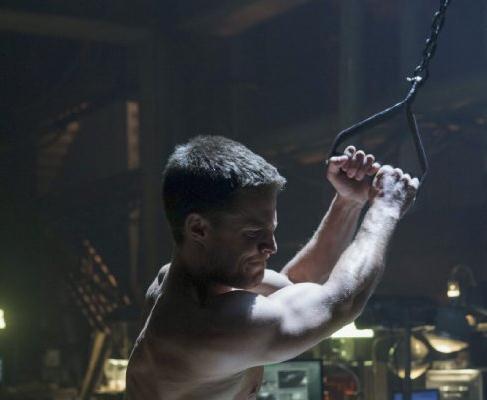 Стрела (Arrow) 1 сезон 3 серия смотреть бесплатно в хорошем качестве