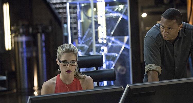 Стрела (Arrow) (2012) 3 сезон 1 серия смотреть в HD 1080 без регистрации