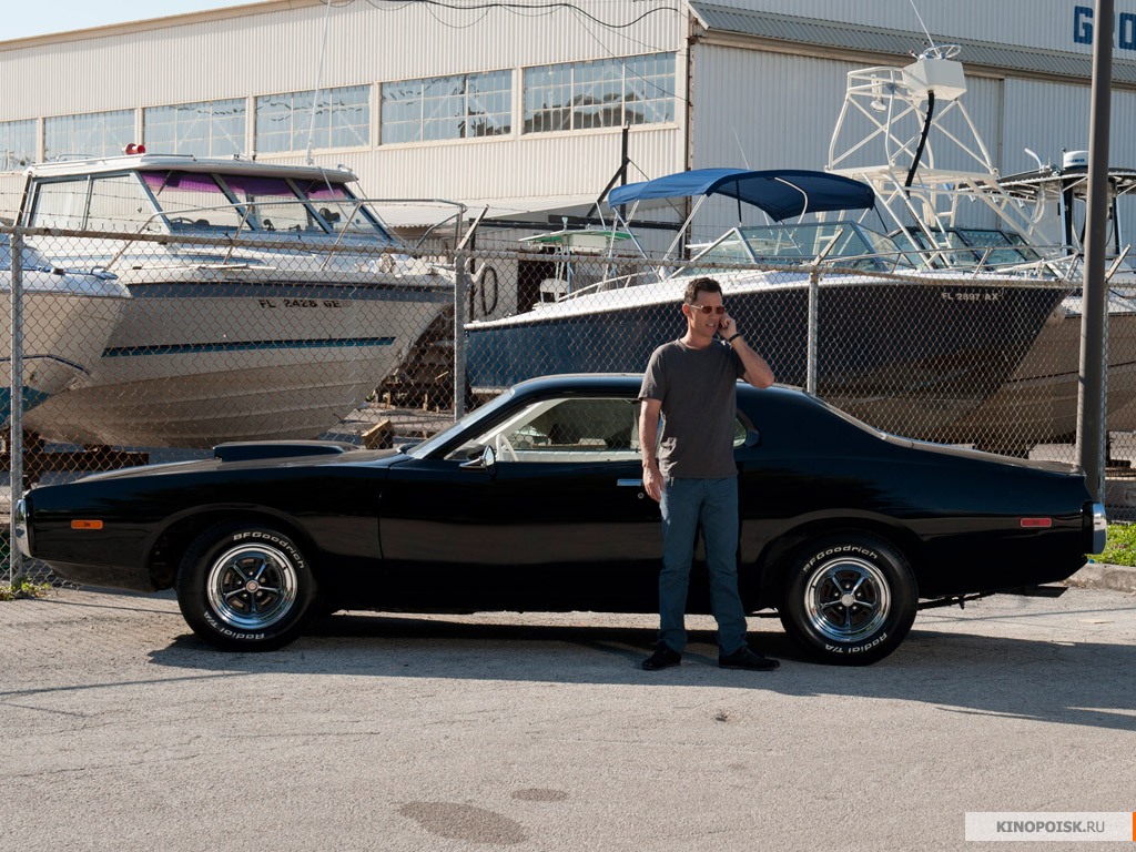 Смотреть сериал Черная метка (Burn Notice) (2007) 4 сезон 8 серия без рекламы в HD