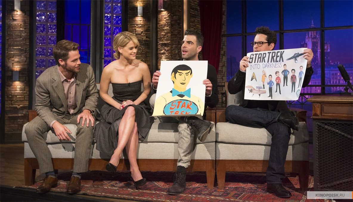 Смотреть сериал Вечерний Ургант (Vechernyy Urgant) (2012) 2 сезон 13 серия без рекламы в HD