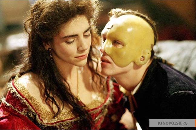 Темное королевство (Gormenghast) (1-3,4,5 серия) сериал все серии