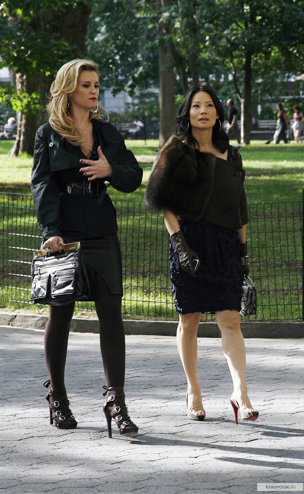 Смотреть сериал Кашемировая мафия (Cashmere Mafia) (2008) 1 сезон 3 серия без рекламы в HD