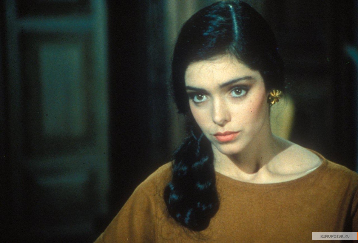 Смотреть сериал Династия (Dynasty) (1981) 4 сезон 6 серия в хорошем качестве онлайн