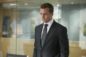 Форс-мажоры (Suits) (2011) 4 сезон 1 серия смотреть онлайн бесплатно