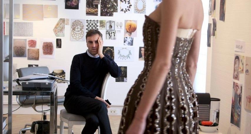 Диор и я (Франция) 2014 полностью смотреть бесплатно без рекламы