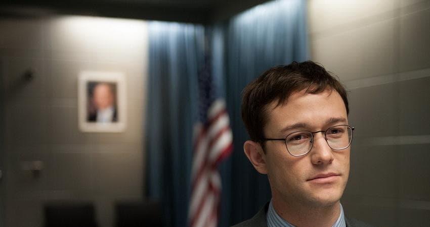 Сноуден (2016) смотреть онлайн 720p или 1080p