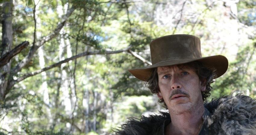 Смотреть Фильм Строго на запад (Великобритания) 2015 в хорошем качестве онлайн