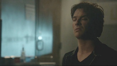 Смотреть сериал Дневники вампира (The Vampire Diaries) (2009) 7 сезон 13 серия без рекламы в HD