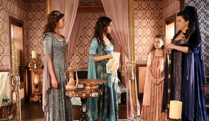 Великолепный век. Империя Кёсем (2015) 1 сезон 18 серия полностью в хорошем качестве и бесплатно