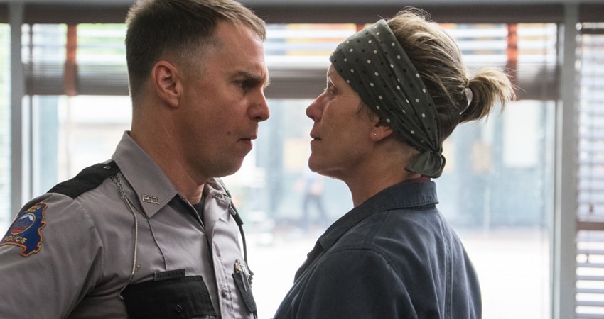 Три билборда на границе Эббинга, Миссури (Великобритания) полностью в хорошем качестве и бесплатно